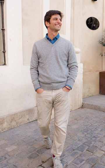 PEARL GREY CASHMERE SWEATER