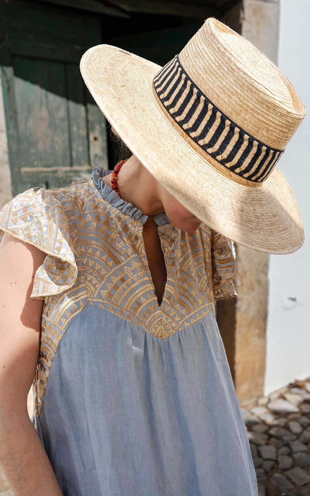 Jalapa Black Striped Ribbon