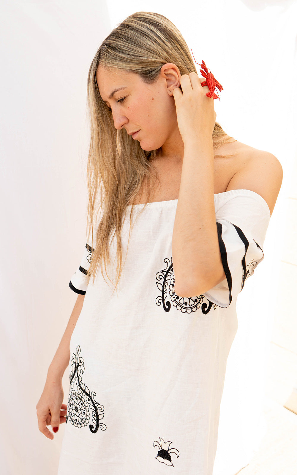 SHORT FEATHER DRESS WHITE LIGHT BLUE