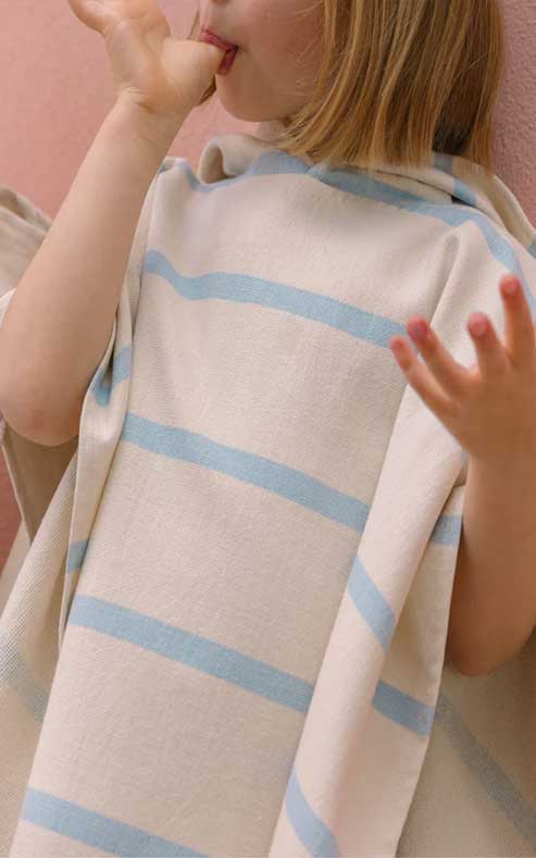 SHORT FEATHER DRESS WHITE LIGHT BLUE