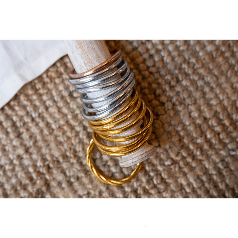 Silver-colored gold leaf bracelet