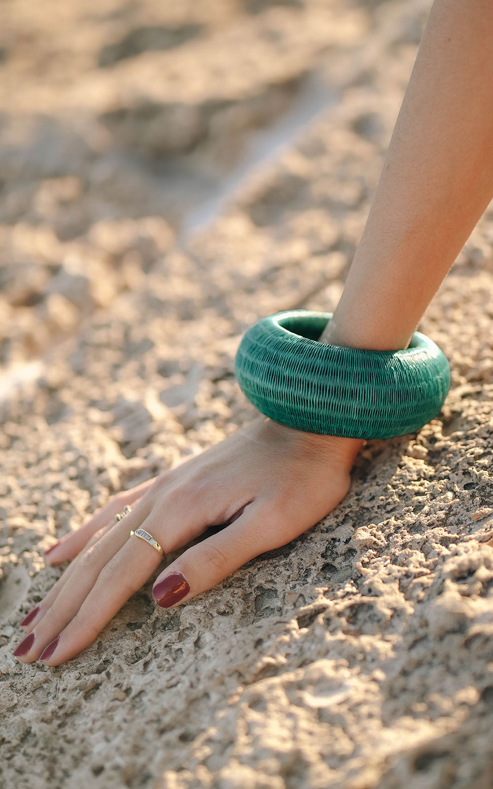 RAW WENGUE BRACELET WITH BLACK LINES