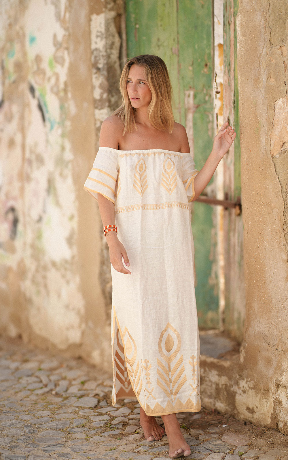 VESTIDO FEATHER STRAPLESS NATURAL GOLD
