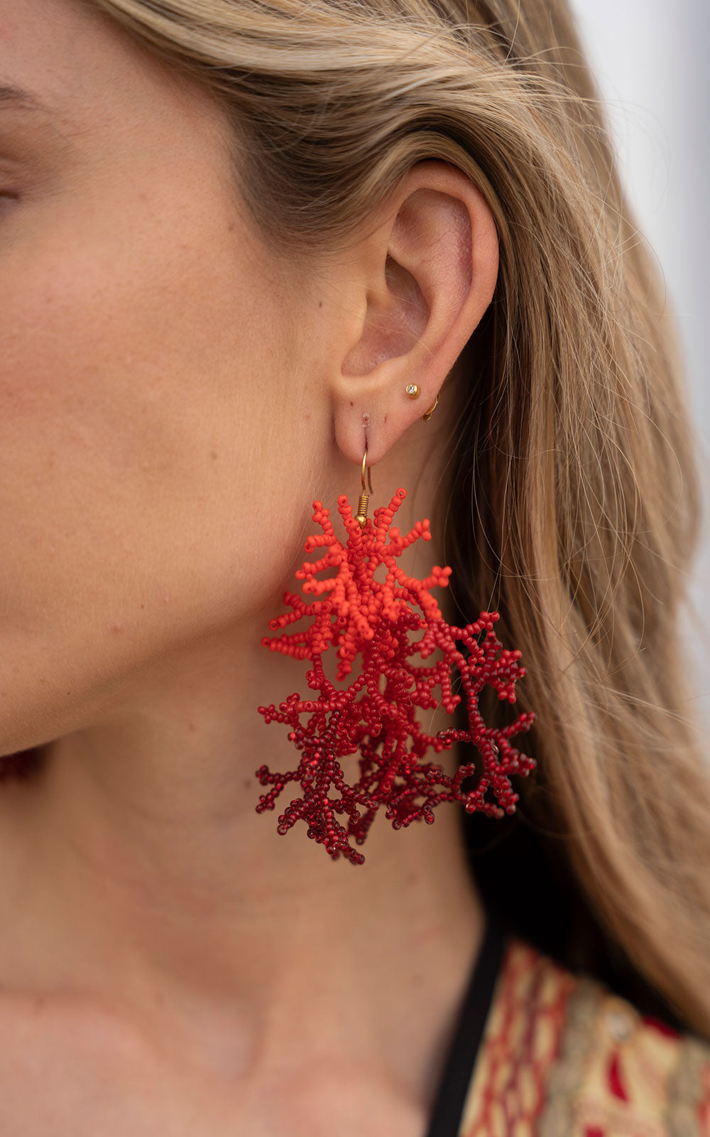 PENDIENTES CORALES ROJO BURDEOS