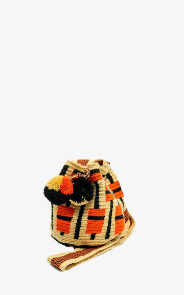 Small brick Wayuu bag