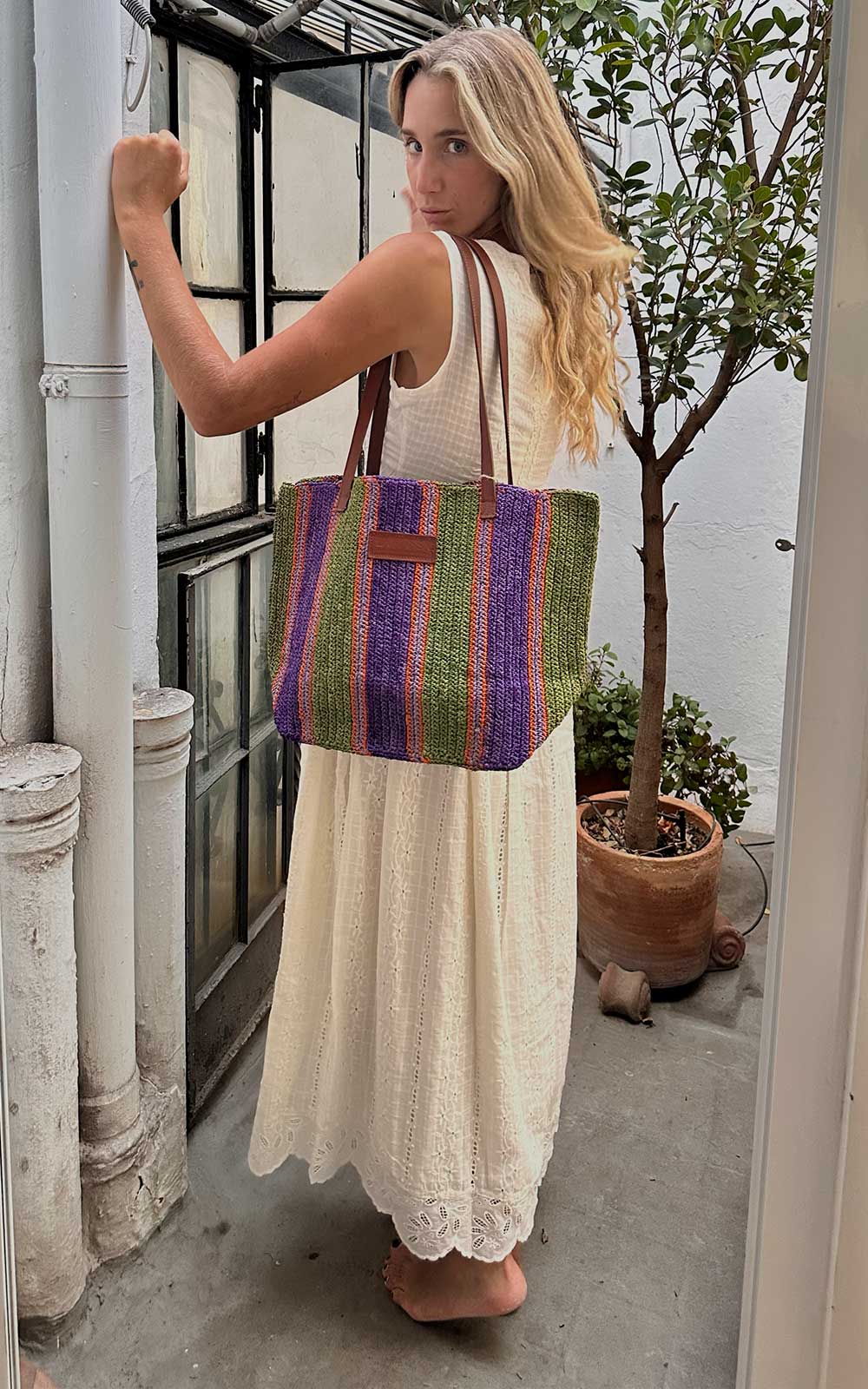 BOLSO CASSANDRA RAFIA VERDE MORADO