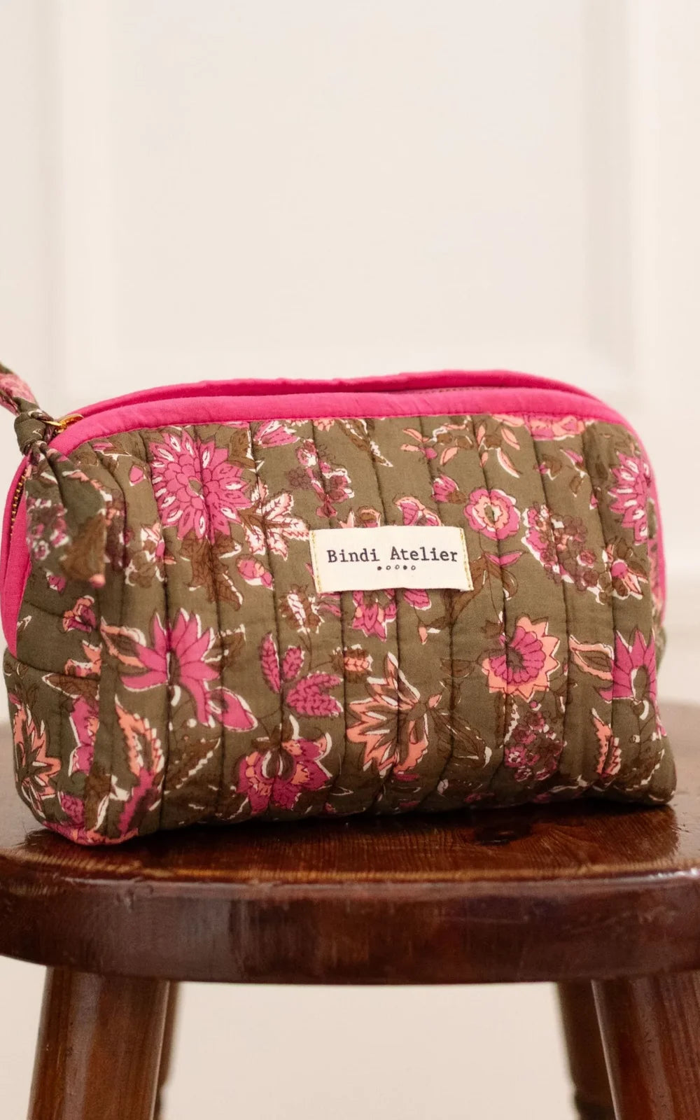 Neceser Maquillaje Nesta Khaki ambiente - Bindi Atelier