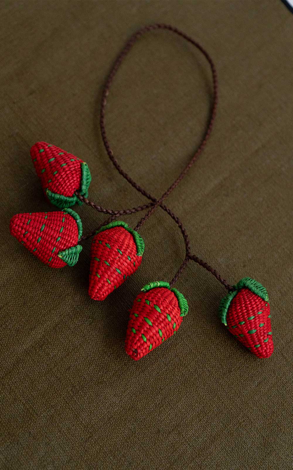 CHARM STRAWBERRY BUNCH